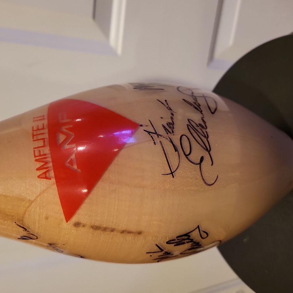Showboat Las Vegas Hall of Fame Signed Bowling Pin 15" - Picture 5 of 14